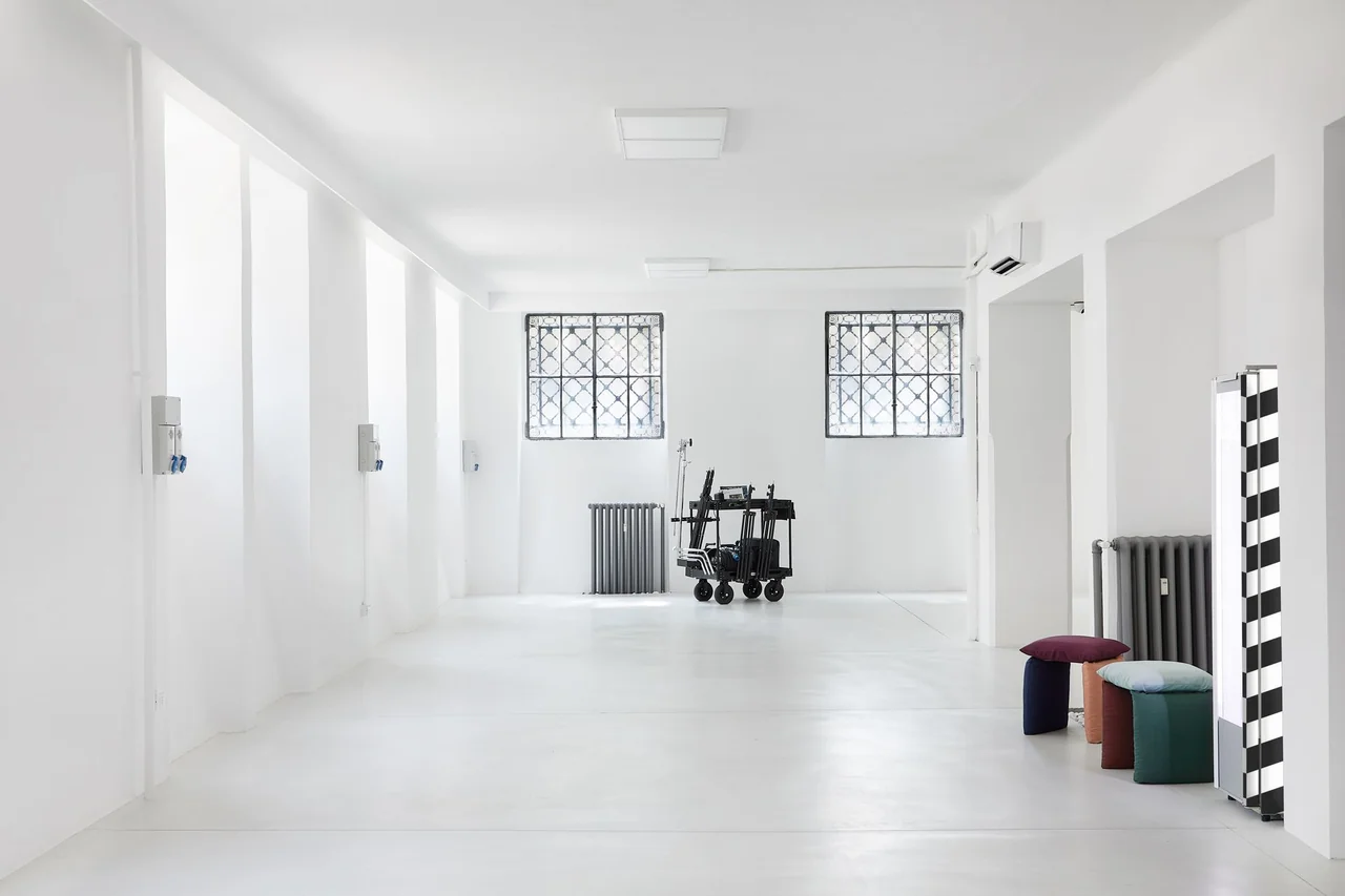 Minimalist architectural gallery interior with sculptural purity